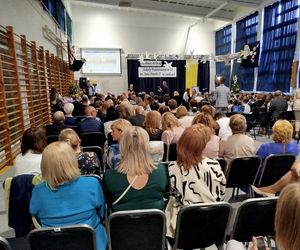 Jubileusz 40-lecia połączony był ze świętem szkoły, ponieważ obchodzi ona również 28. rocznicę nadania imienia.