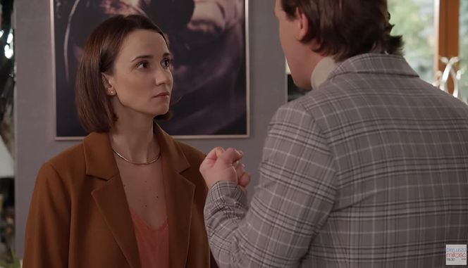 Pierwsza miłość odc. 3970. Remigiusz Reterski (Stefan Pawłowski), Melka (Ewa Jakubowicz)