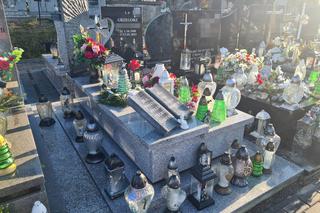 Grób Grzegorza z Oleszyc rok po śmierci