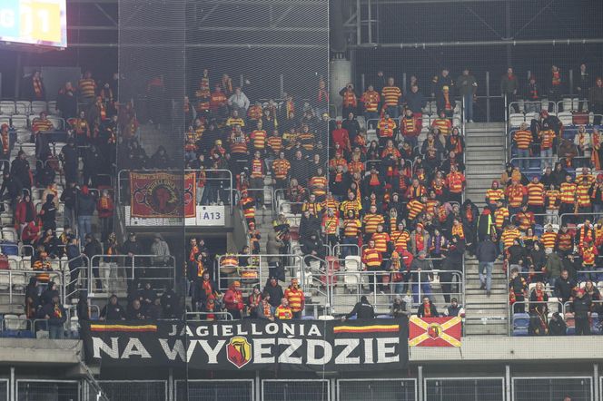 Górnik Zabrze - Jagiellonia Białystok, zdjęcia kibiców i zawodników z meczu 13. kolejki PKO BP Ekstraklasy