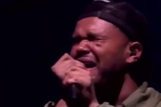 The Weeknd płacze przez Selenę. Poruszające wideo obiegło sieć