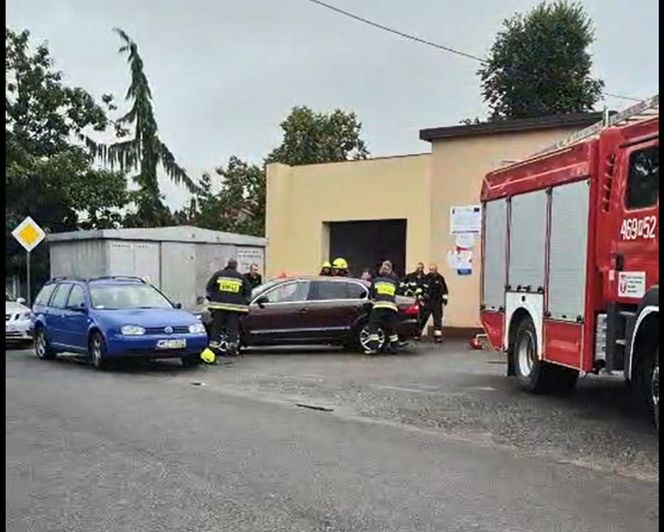 Zablokował wyjazd z remizy OSP i poszedł do kościoła. Strażacy nie mogli wyjechać, mężczyzna utonął