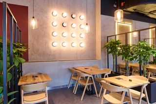 Nowa lokalizacja restauracji Kura Buffalo Wings w Warszawie na Kasprzaka