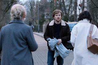 M jak miłość, odc. 1589: Marta (Dominika Ostałowska), Łukasz (Jakub Józefowicz), Patrycja (Alżbeta Lenska)