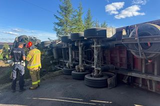 21-latek i jego pasażerka nie żyją! Nie przeżyli zderzenia z iveco. Tragedia pod Augustowem