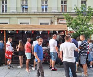 Euro 2024. Mecz Polska - Austria. Tak bawili się kibice na Mariackiej w Katowicach 