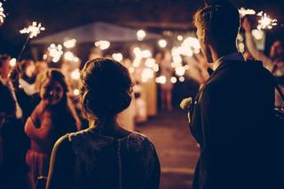 Nowe obostrzenia: WIĘKSZE limity na WESELACH! Ile osób można zaprosić na wesele?