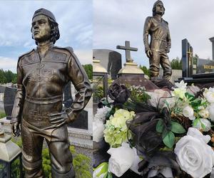 Tragiczna śmierć 18-letniego żużlowca wstrząsnęła całą Polską. Tak wygląda teraz grób Krystiana Rempały