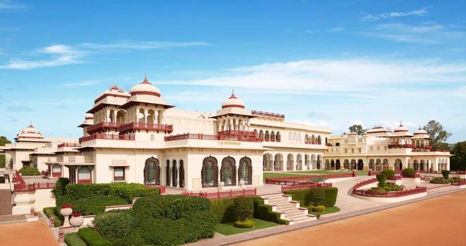 Tak wygląda najbardziej luksusowy hotel na świecie! Pałac Rambagh w Jaipurze