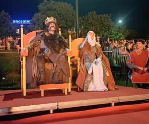 Małopolskie Królewskie Widowisko na Wiśle w ramach 24. Parady Smoków