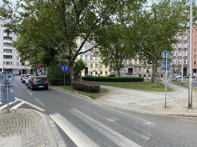 Wrocław. 15 lat "libacji na skwerku"