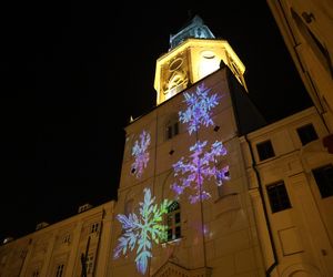 Świąteczny mapping na Wieży Trynitarskiej w Lublinie. Zobacz, jak się prezentuje! Mamy zdjęcia