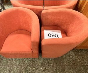 Nadleśnictwo Tuszyma wyprzedaje meble