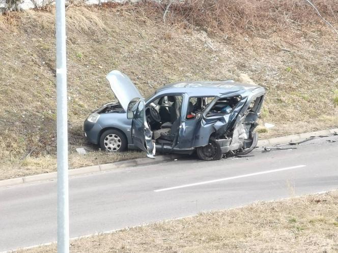 Śmiertelny wypadek w Częstochowie. Jedna osoba nie żyje, trzy są ranne w zdarzeniu na Korytarzu Północnym