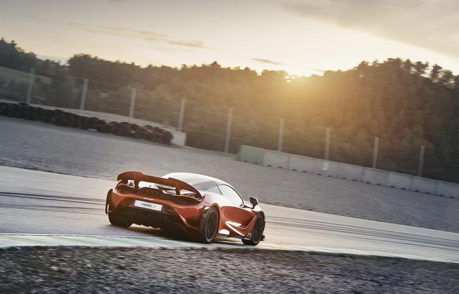 McLaren 765LT