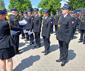 Akty nadania wyższych stopni służbowych odebrało w tym roku 21 strażaków z Komendy Miejskiej PSP w Siedlcach