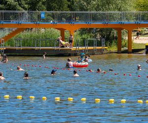 Otwierają popularne kąpieliska we Wrocławiu. Sprawdź, gdzie wybrać się nad wodę