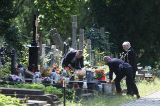 Kaczyński złożył kwiaty na grobie Kornela Morawieckiego 