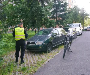 Prawie tysiąc wraków samochodów zniknęło z poznańskich ulic