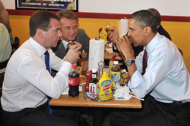 Obama zabrał Miedwiediewa na hamburgery 