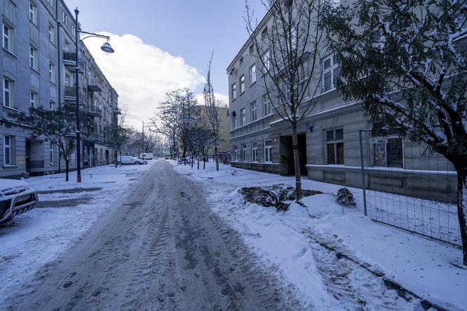 Nowy woonerf i odnowione kamienice na Mielczarskiego w Łodzi