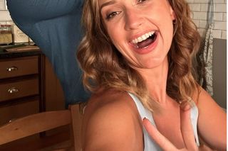 Barwy szczęścia nowy sezon. Asia (Anna Gzyra-Augustynowicz), Hubert (Marek Molak) na planie