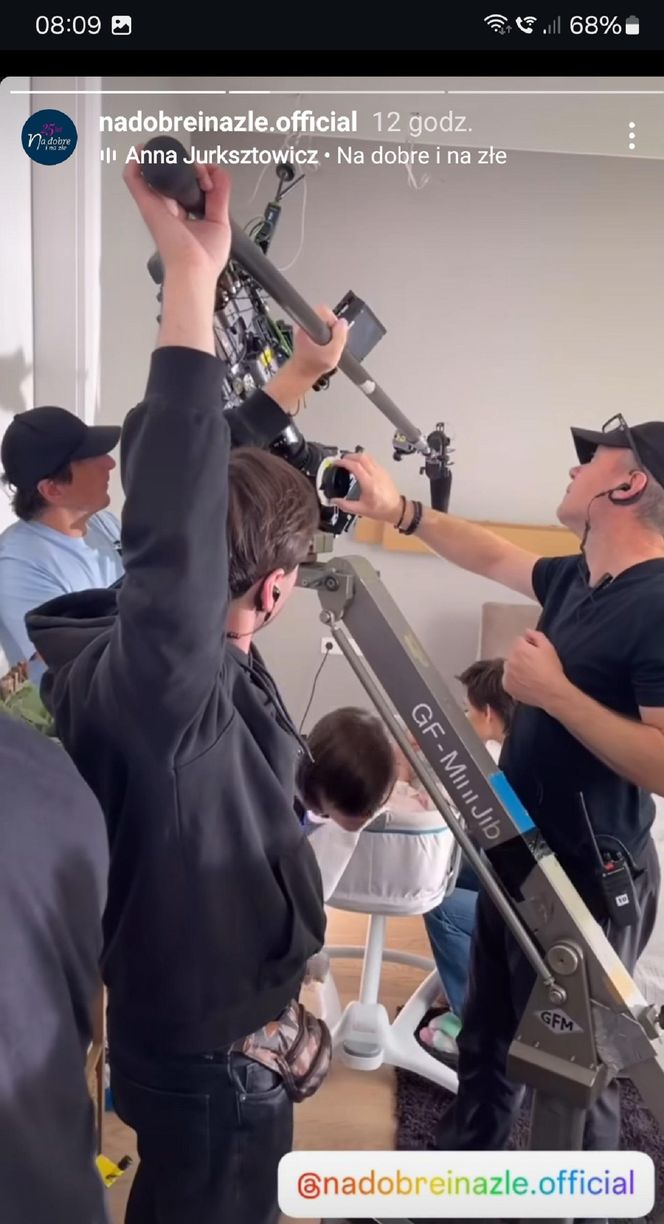 Na dobre i na złe nowy sezon. Kubuś (Wiktor Trojan), Blanka (Pola Gonciarz), Nina (Rita Sobocińska) na planie