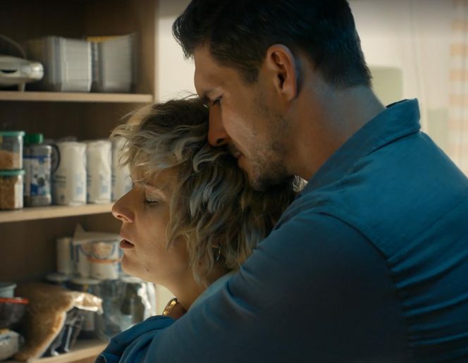 „Będziemy mieszkać razem”, odcinek 4 Taduesz (Mikołaj Roznerski), Basia (Lena Góra)