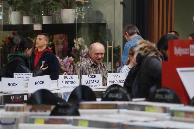 Giełda Płyt Winylowych w CH Rondo! Tu każdy znalazł coś dla siebie [ZDJĘCIA]