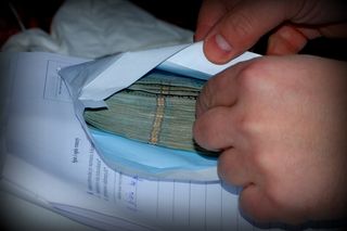 Ale afera! Łapówki i narkotyki w Urzędzie Skarbowym. Zapadły wyroki