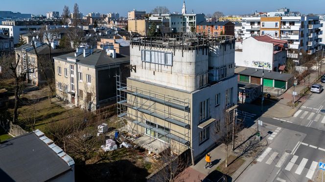 Nadbudowa kamienicy na Gocławku w Warszawie