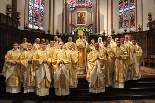 Archidiecezja Warszawska: abp Galbas wyświęcił 12 nowych księży