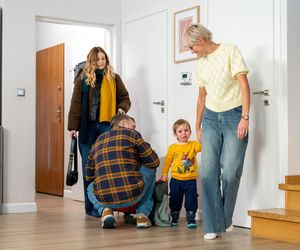 Na sygnale, odc. 690. Zosia (Maja Wacnik), Wiktor (Wojciech Kuliński), Anna (Lea Oleksiak), Wittorio (Marcel Kruszewski)