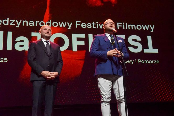 Gala Otwarcia 23. MFF BellaTOFIFEST. Legendy kina przyjechały do Torunia. Zdjęcia z imprezy