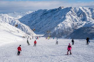 Zimowa stolica rodzinnych ferii. Atrakcje dla dzieci w olimpijskim kurorcie
