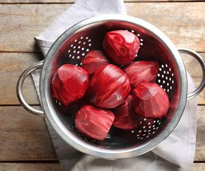 Jak szybko ugotować buraki? Przygotuj 2 garnki, wrzątek i kostki lodu