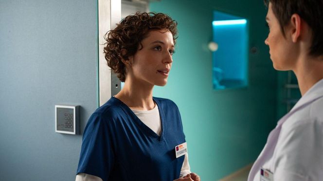  	Na dobre i na złe odc. 933. Blanka (Pola Gonciarz), Julka Burska (Aleksandra Hamkało)