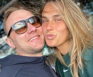 Aryna Sabalenka i jej partner Konstantin Kołcow