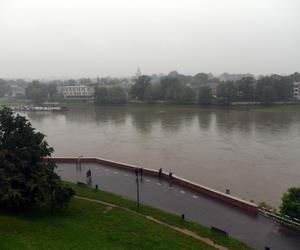 Wielkie powodzie, które nawiedzały Kraków. Wisła osiągnęła wówczas najwyższy poziom w historii 