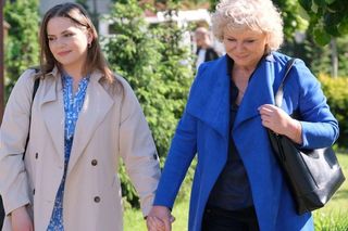 M jak miłość odc. 1820. Anita (Melania Grzesiewicz), Anna Lerman (Dorota Kamińska)