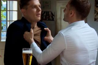 M jak miłość, odc. 1461: Janek (Tomas Kollarik), Bartek (Arkadiusz Smoleński), 