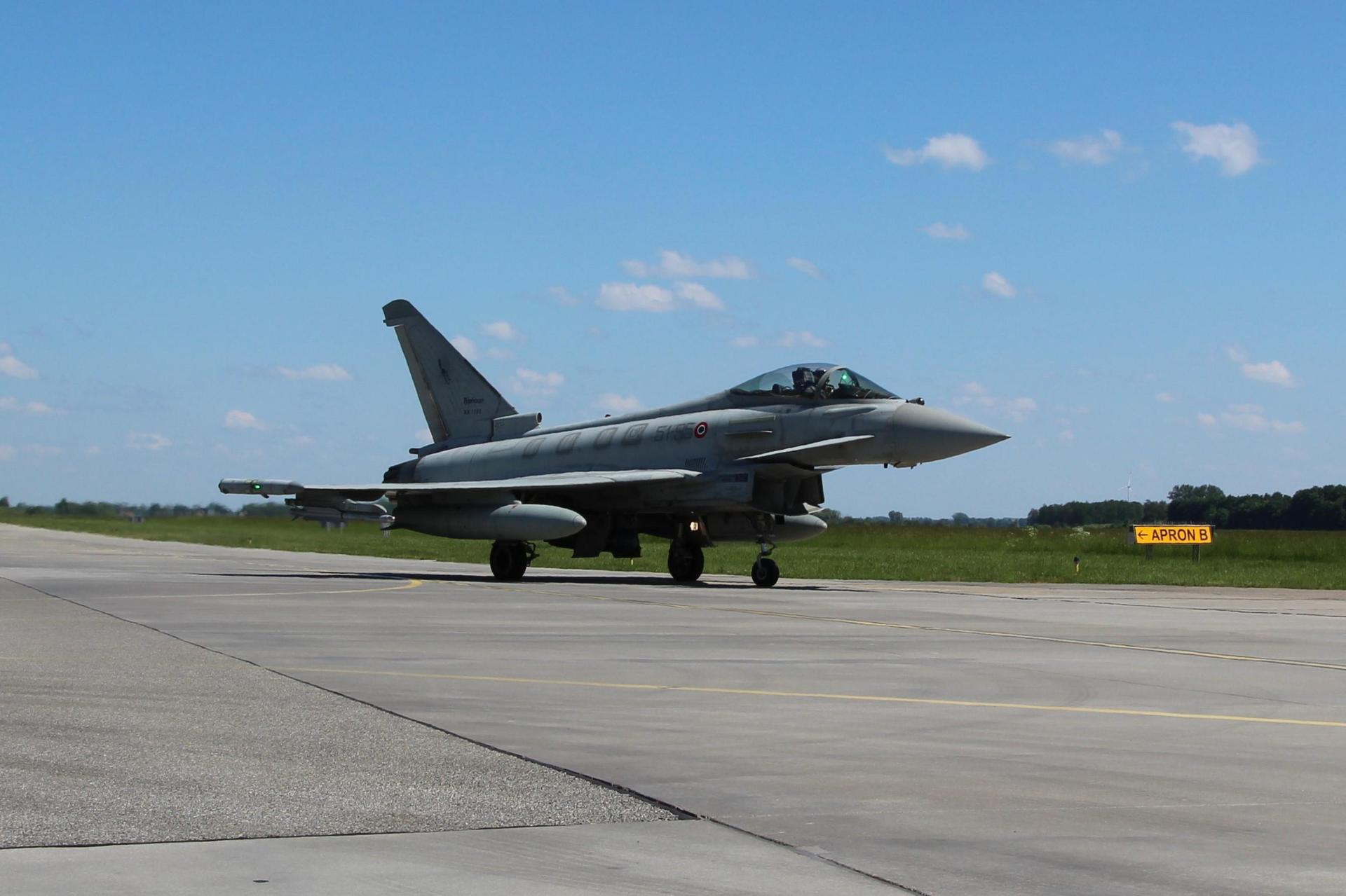 Włoski Eurofighter Typhoon w 22 BLT