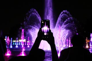 Ostatni miesiąc pokazów w Multimedialnym Parku Fontann. „Dancing Queen” przeniesie was do 1976 roku