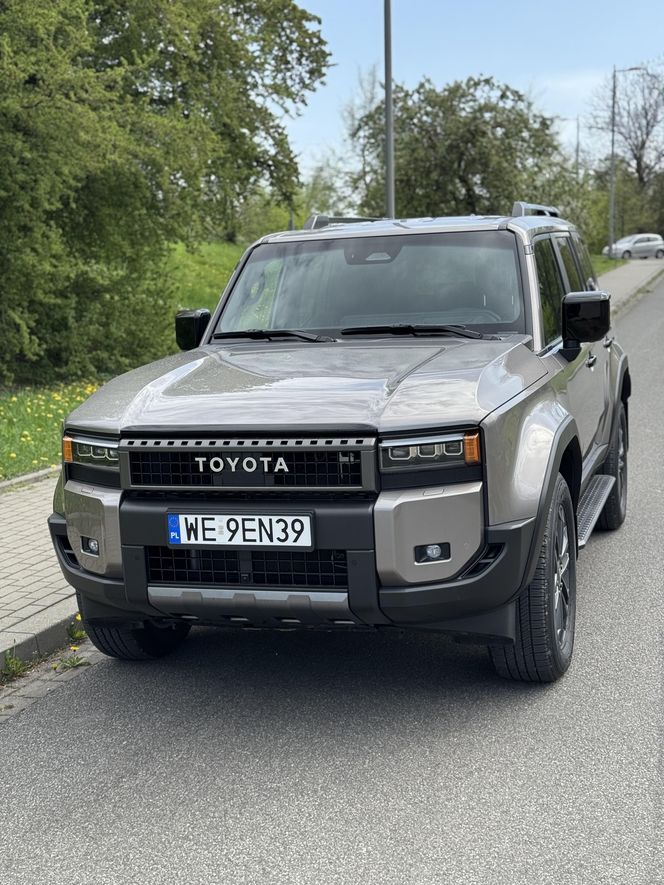Land Cruiser 250