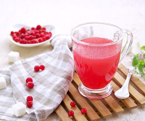 Jak zrobić domowy kisiel? Ekspresowy przepis na zdrowy deser z PRL-u