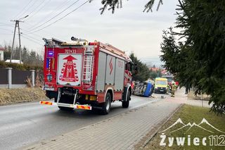 W Lipowej samochód osobowy wjechał w betonowy przepust