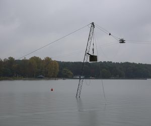 Deszczowy spacer w obiektywie. Tak się prezentuje Zalew Zemborzycki w jesiennej odsłonionie