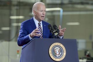 USA dostarczą Ukrainie broń kasetową. Joe Biden zdecydował. Obrońcy praw człowieka protestują