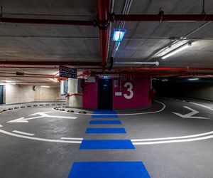 Nowy parking na Placu Powstańców Warszawy