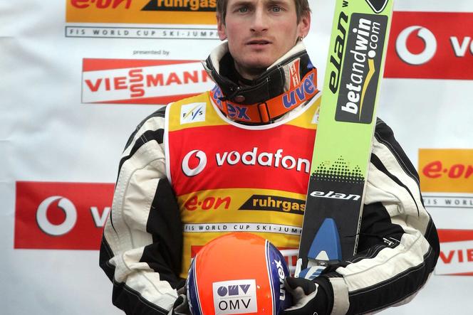 Pod kierunkiem trenera Bajca Jakub Janda wygrał m. in. Turniej Czterech Skoczni (2006)